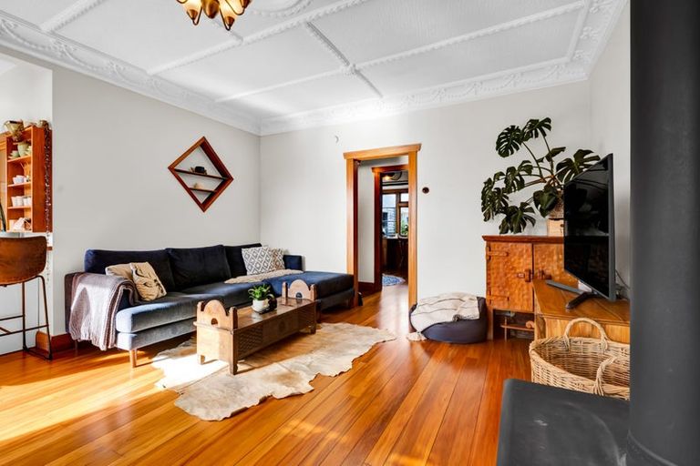 Photo of property in 37 Ballance Street, Lower Vogeltown, New Plymouth, 4310