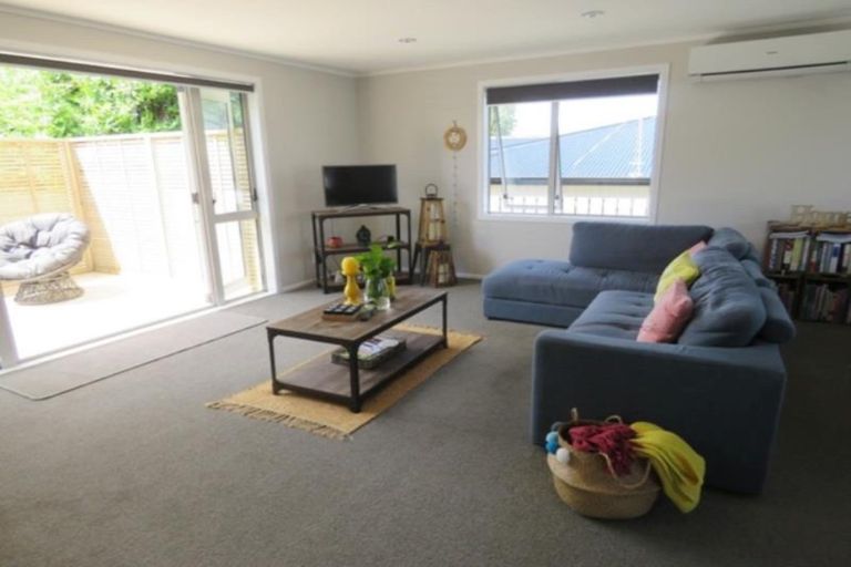 Photo of property in 5a Maire Street, Inglewood, 4330