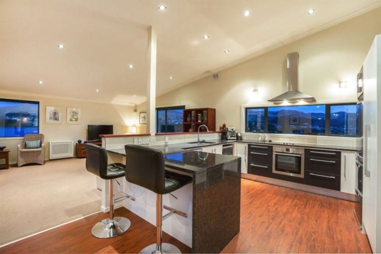 Photo of property in 85 Te Puia Drive, Aotea, Porirua, 5024