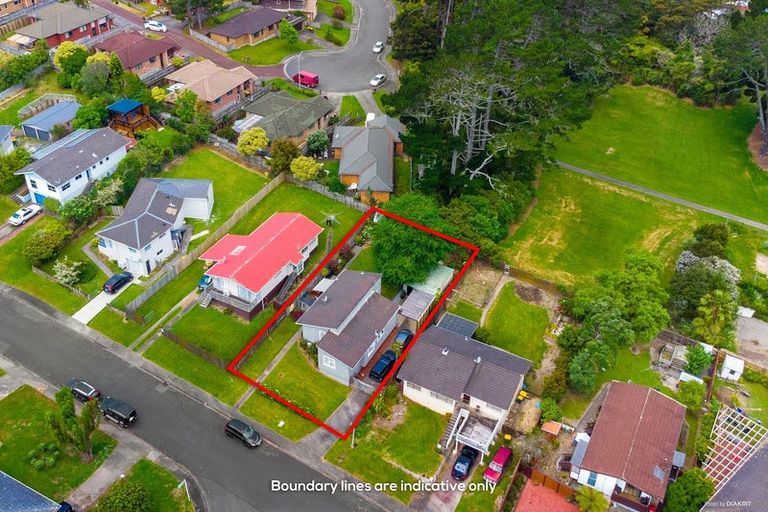 Photo of property in 64 Glenbervie Crescent, Massey, Auckland, 0614