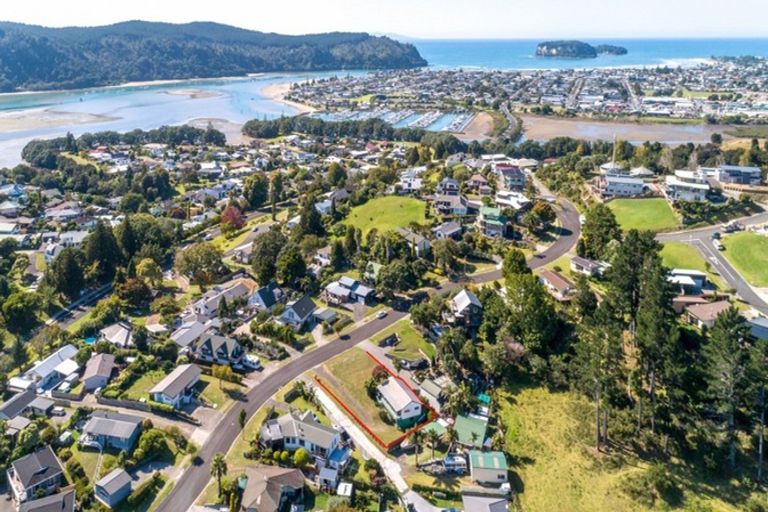 Photo of property in 209 Tirohanga Drive, Whangamata, 3620