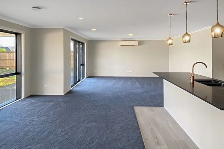 Photo of property in 7 Cedric Place, Darfield, 7510