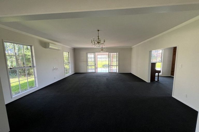 Photo of property in 295 Wooldridge Road, Harewood, Christchurch, 8051