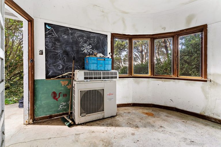 Photo of property in 94 Mortimer Terrace, Brooklyn, Wellington, 6021