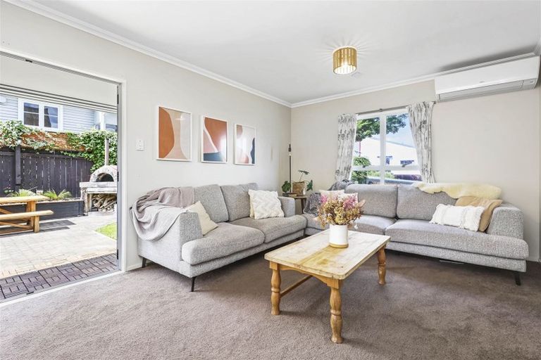 Photo of property in 4 Storey Avenue, Beerescourt, Hamilton, 3200