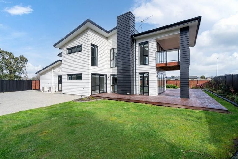 Photo of property in 77 Richfield Drive, Waikiwi, Invercargill, 9810