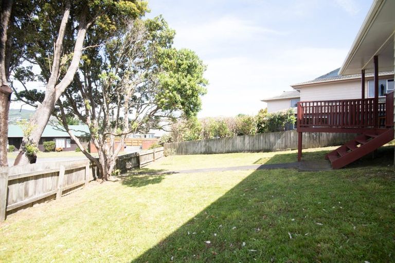 Photo of property in 23 Dominica Crescent, Grenada Village, Wellington, 6037