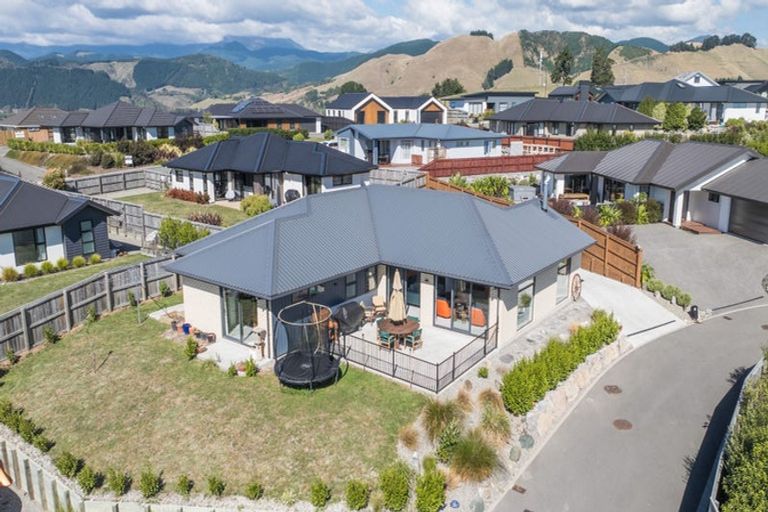 Photo of property in 60 Katania Heights, Brightwater, 7022