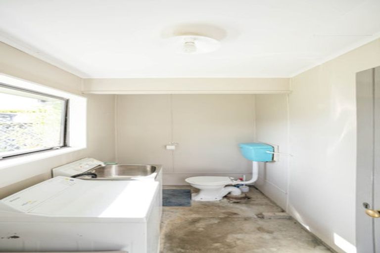 Photo of property in 39 Home Street, Manapouri, 9679