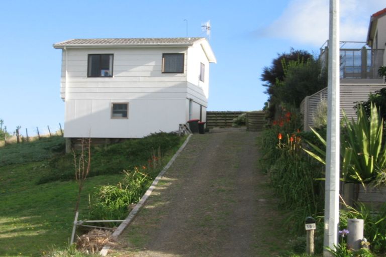 Photo of property in 156 Weggery Drive, Waikanae Beach, Waikanae, 5036