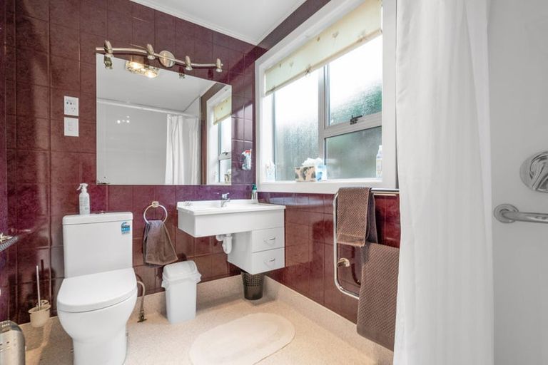 Photo of property in 28 Kakapo Street, Waikiwi, Invercargill, 9810