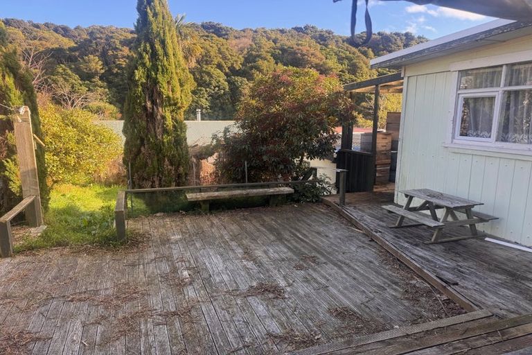 Photo of property in 62 Hampden Street, Picton, 7220