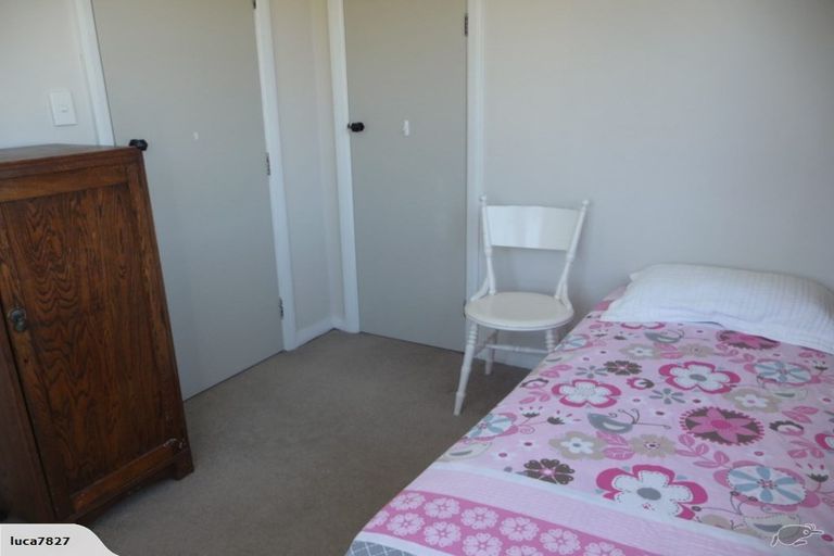 Photo of property in 21 Blakey Avenue, Karori, Wellington, 6012