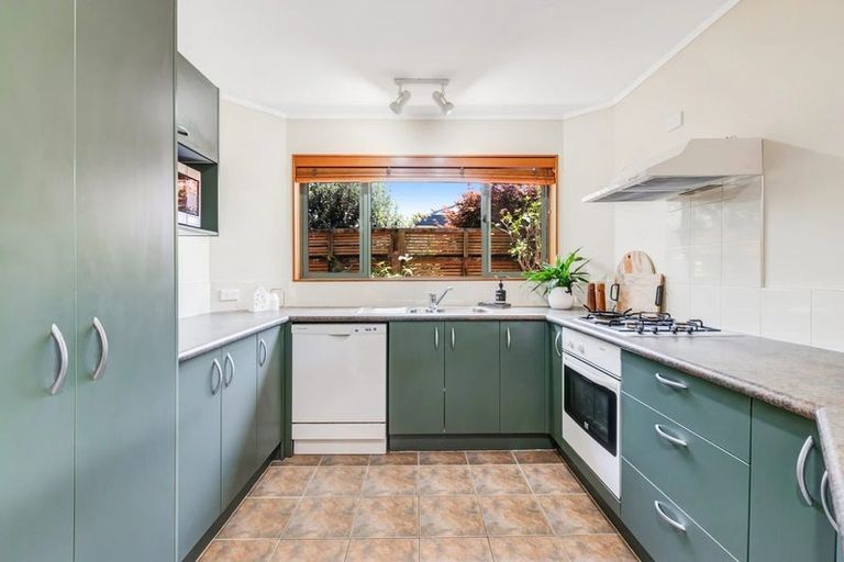 Photo of property in 20 Red Hibiscus Road, Stanmore Bay, Whangaparaoa, 0932