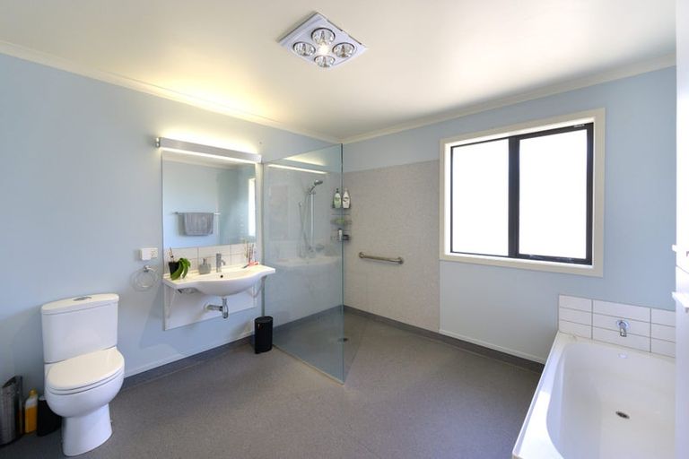 Photo of property in 16 Kakapo Lane, Motueka, 7120