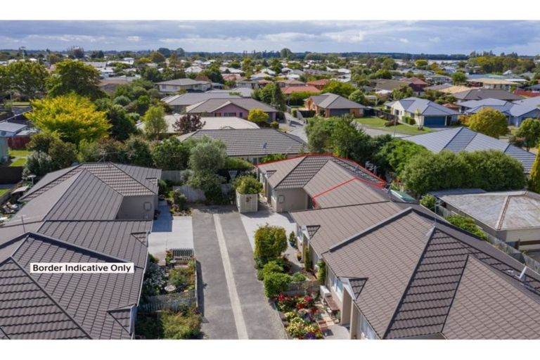 Photo of property in 4/16 Belfast Road, Belfast, Christchurch, 8051