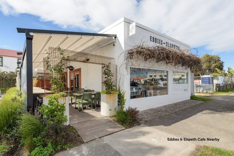 Photo of property in 10 Terrace Avenue, Mount Maunganui, 3116