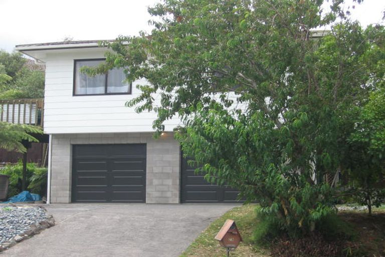 Photo of property in 29 Edgeworth Road, Glenfield, Auckland, 0629