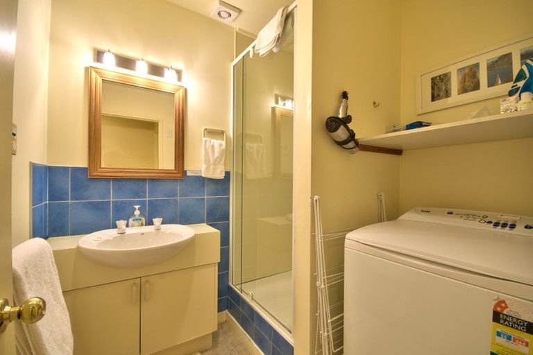 Photo of property in 16 Panners Way, Queenstown, 9300