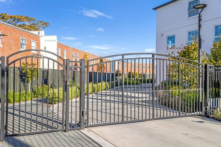 Photo of property in 2/287 Selwyn Street, Spreydon, Christchurch, 8024