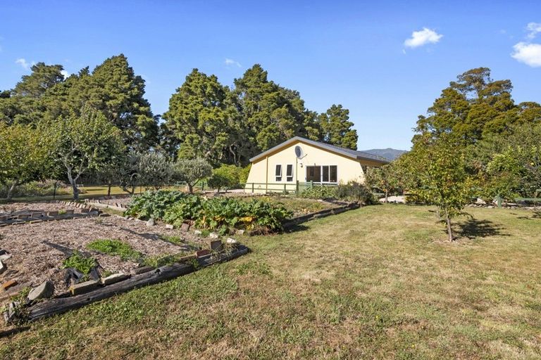 Photo of property in 441 East Takaka Road, East Takaka, Takaka, 7183