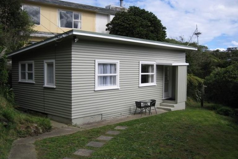 Photo of property in 42 Pokohiwi Road, Normandale, Lower Hutt, 5010