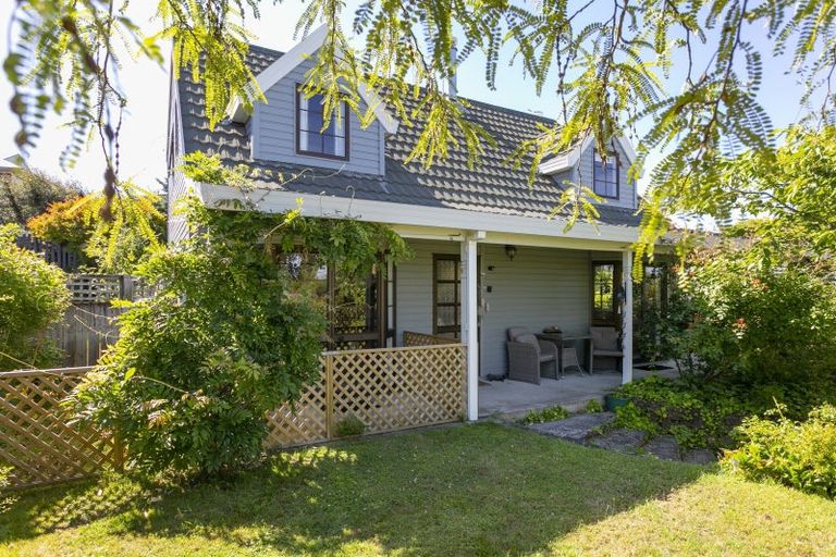 Photo of property in 9 Holland Grove, Richmond Heights, Taupo, 3330