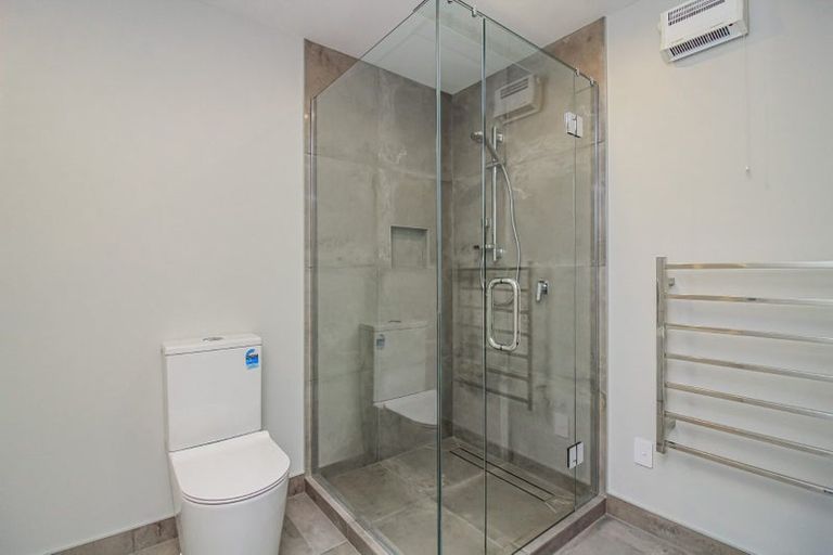 Photo of property in 4/7 Grays Road, Plimmerton, Porirua, 5026