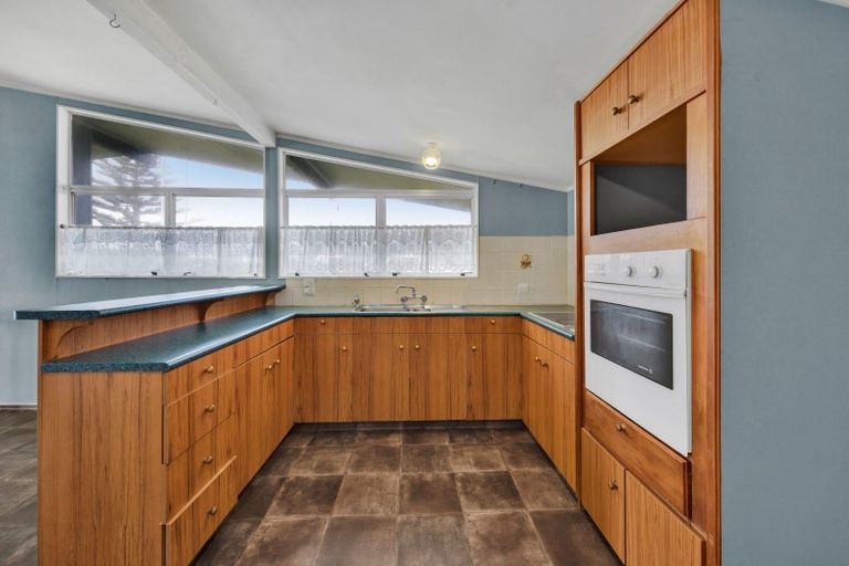 Photo of property in 22 Hickey Place, Opunake, 4616