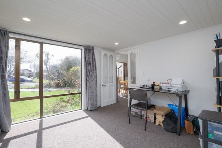 Photo of property in 31 O'connor Place, Burnside, Christchurch, 8053