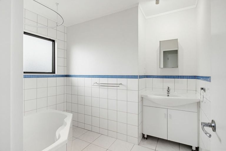 Photo of property in 18 Jacaranda Drive, Whitianga, 3510
