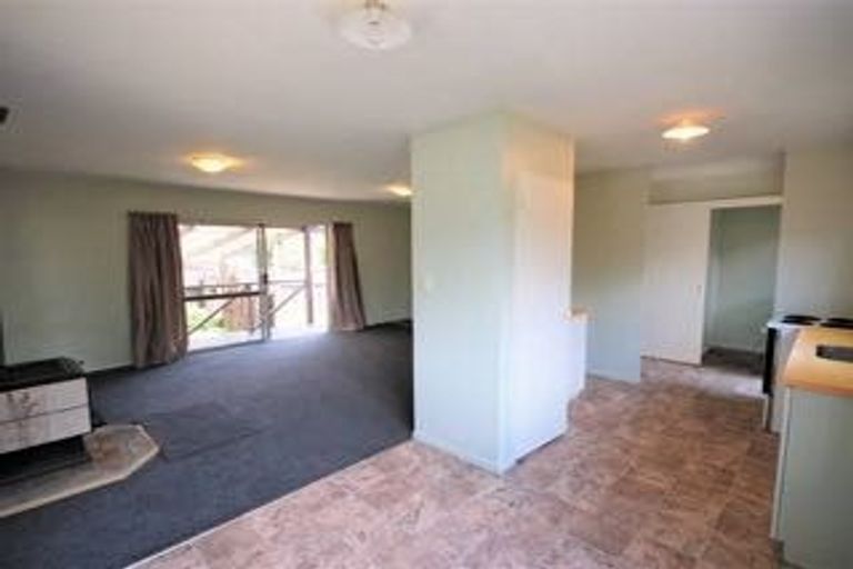 Photo of property in 2/4 Cumberland Street, Tauhara, Taupo, 3330