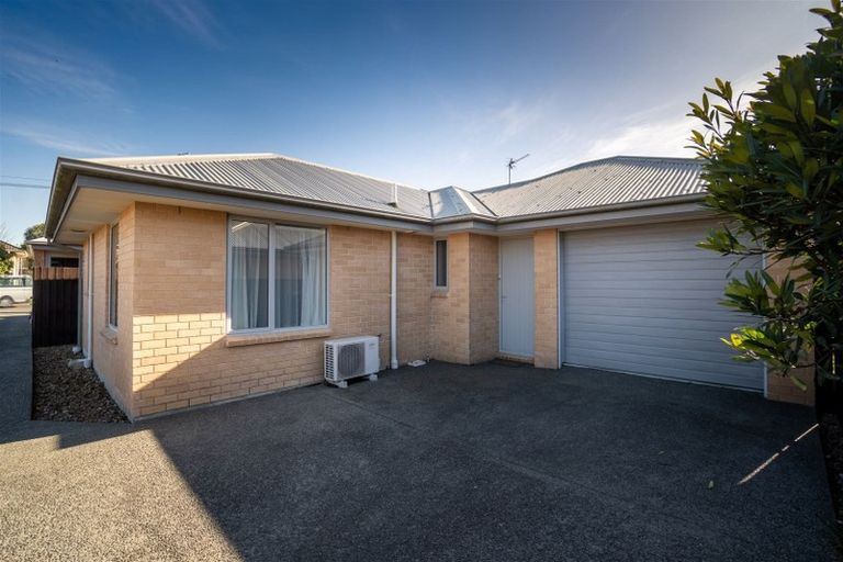 Photo of property in 68b Withells Road, Avonhead, Christchurch, 8042