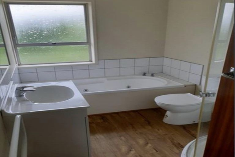 Photo of property in 2/8 Rosebank Terrace, Stoke, Nelson, 7011