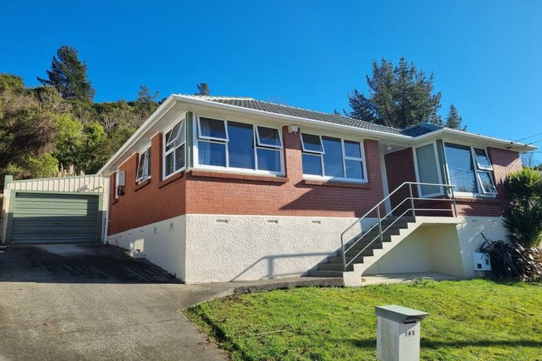 Photo of property in 146 George Street, Stokes Valley, Lower Hutt, 5019
