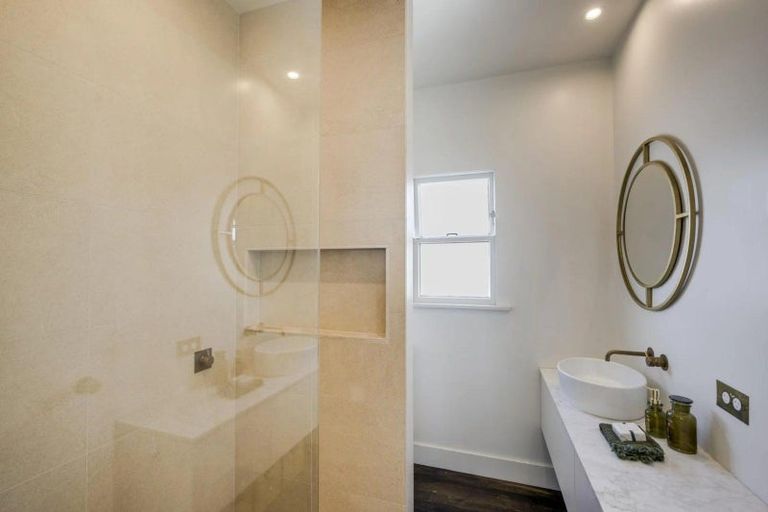 Photo of property in 541c Marine Parade, Napier South, Napier, 4110