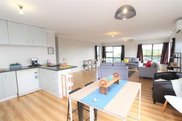 Photo of property in 6a Glenwood Grove, Woodridge, Wellington, 6037