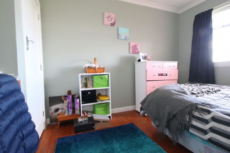 Photo of property in 72 Shearman Street, Waimate, 7924