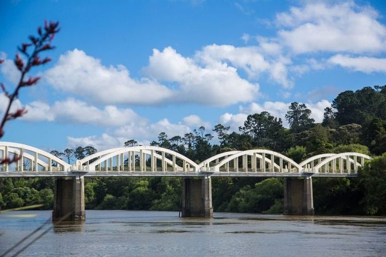 Photo of property in 51 Booker Drive, Tuakau, 2121