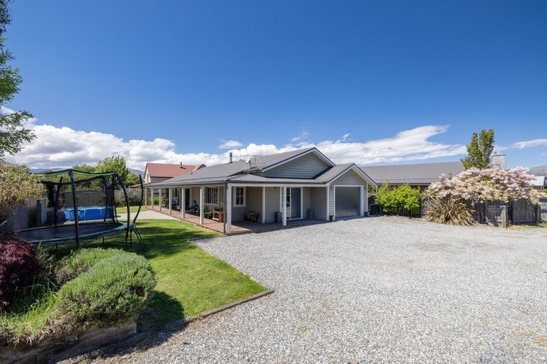 Photo of property in 14 Ash Avenue, Albert Town, Wanaka, 9305