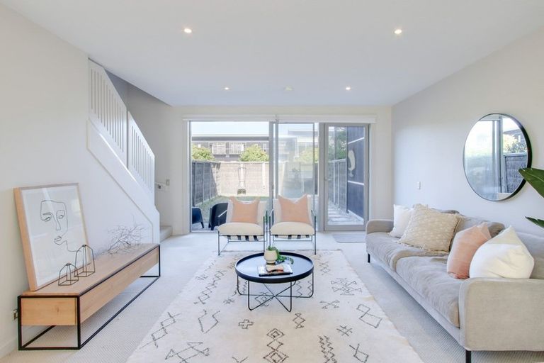 Photo of property in The Terraces, 29/9 Humber Street, Pandora, Napier, 4110