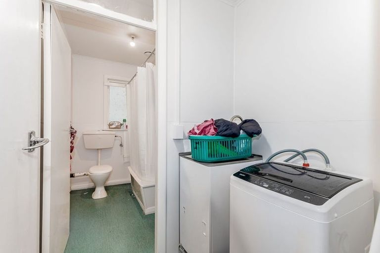 Photo of property in 138 Reynolds Street, Taita, Lower Hutt, 5011