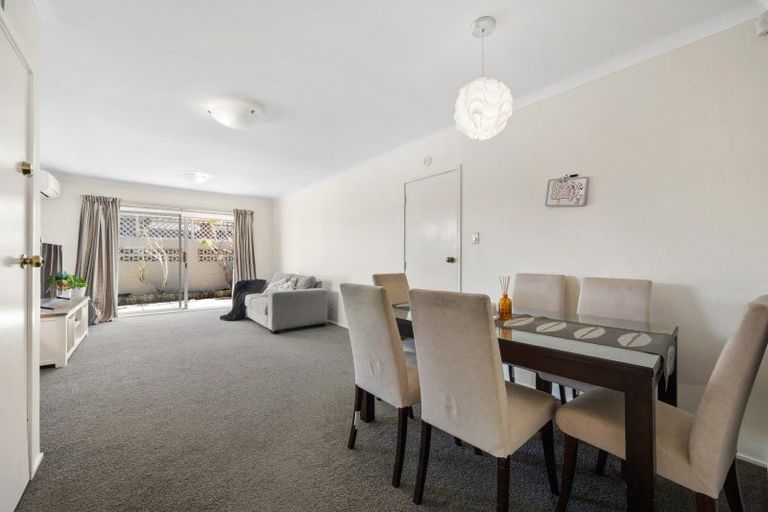 Photo of property in 2/42 Luton Avenue, Sunnyhills, Auckland, 2010