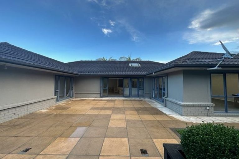 Photo of property in 14 Annalong Road, Dannemora, Auckland, 2016