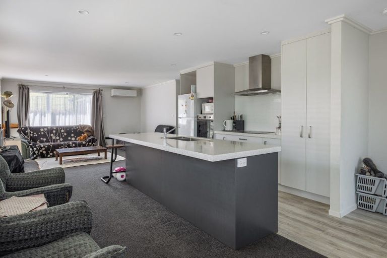 Photo of property in 16 Stingray Drive, Omokoroa, 3114