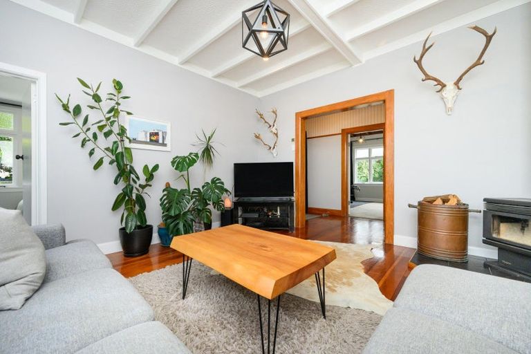 Photo of property in 10 Kingswood Street, Takaro, Palmerston North, 4412