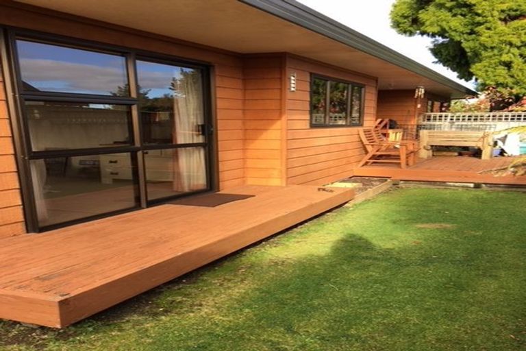 Photo of property in 1/20 Ngamotu Road, Taupo, 3330