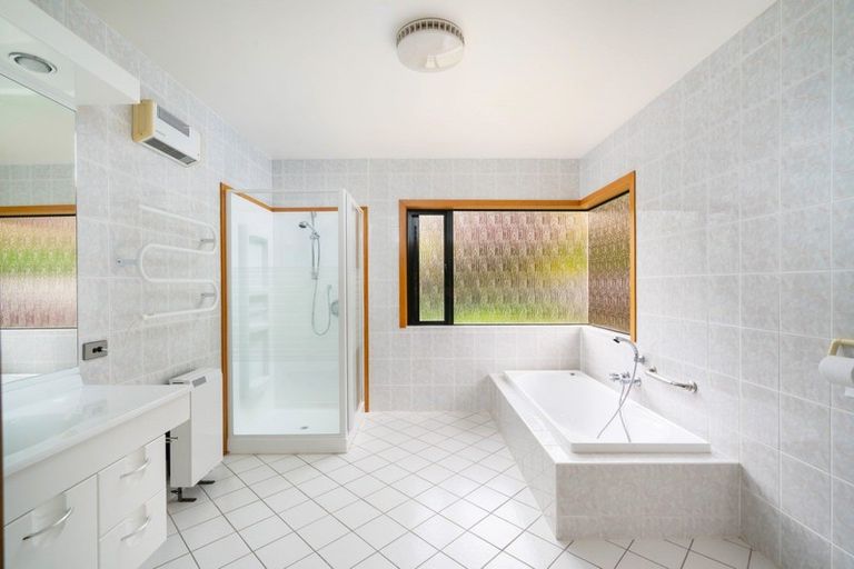 Photo of property in 46 Blue Ridge Drive, Acacia Bay, Taupo, 3385