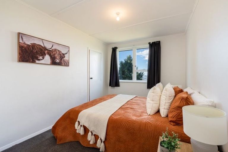Photo of property in 23 Hanlon Street, Halfway Bush, Dunedin, 9010