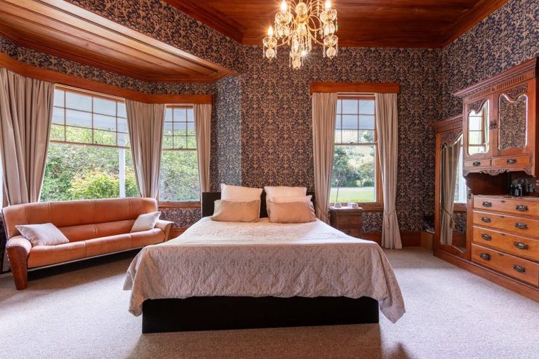 Photo of property in 6 Totara Road, Kumeroa, Woodville, 4997